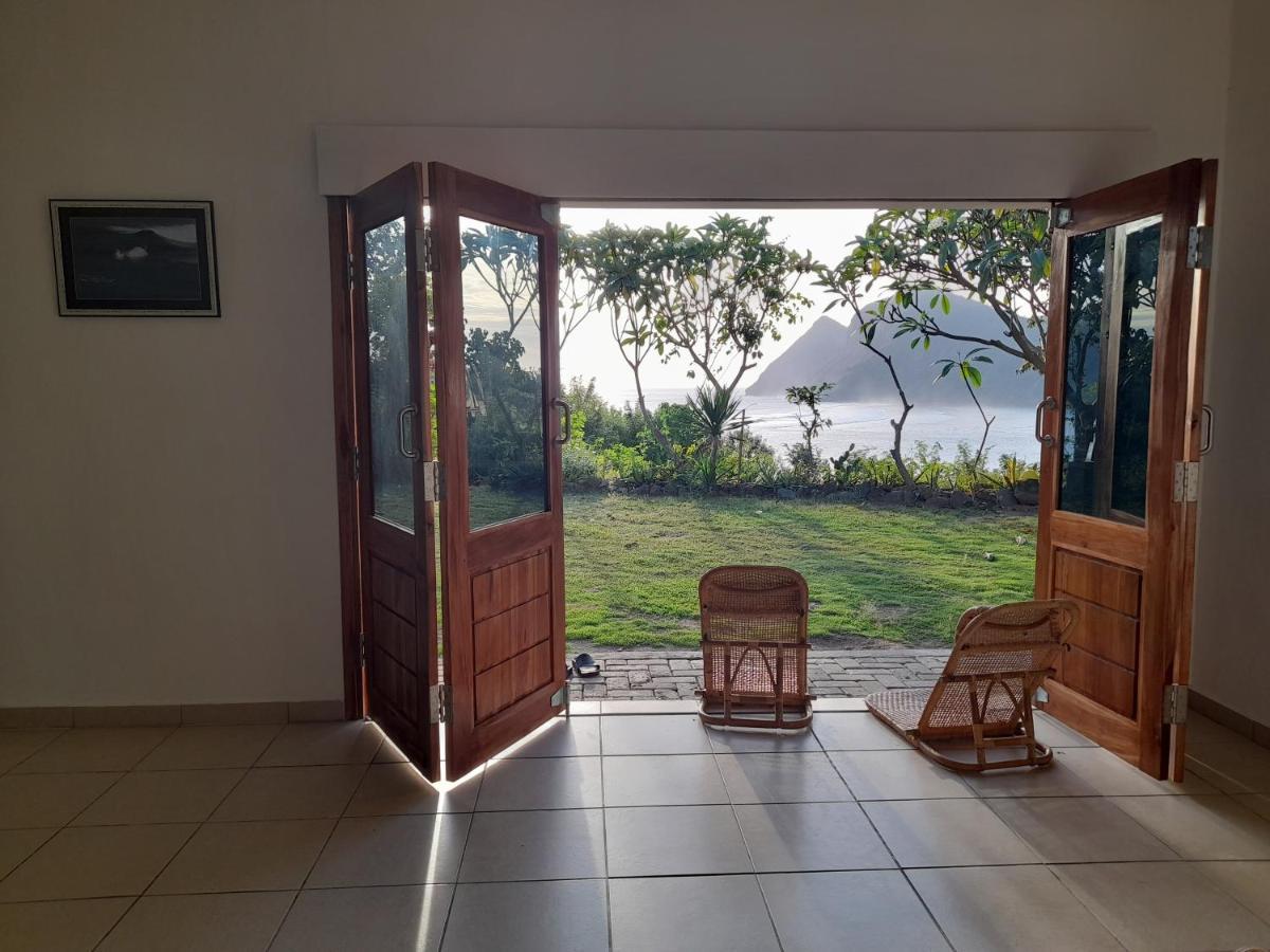 Merdeka House Maluk Екстериор снимка