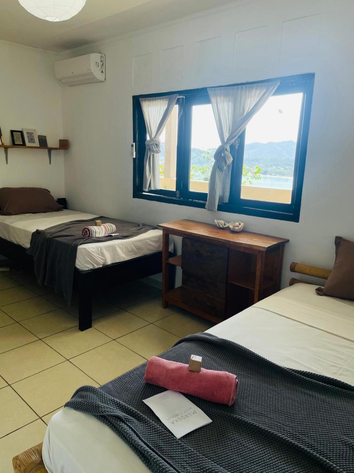 Merdeka House Maluk Стая снимка